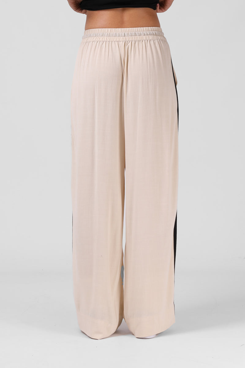 Miila Pant - Oatmeal